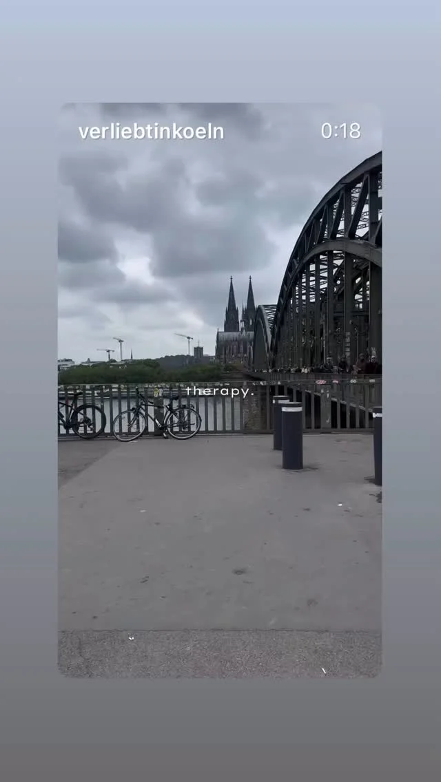 Ein bisschen Köln-Therapie von VERLIEBT IN KÖLN 🥰
Das ist manchmal alles, was man braucht 💆🏻‍♀️
Kommt uns besuchen - Köln ist cool 🧡 
A bit of Cologne therapy from VERLIEBT IN KÖLN 🥰
Sometimes that’s all you need 💆🏻‍♀️
Come and visit us - Cologne is cool 🧡
#citytrip #booknow (link in bio) #nunohotelköln #nuno #nunohotel #goldhotel #köln #cologne #visitcologne #kölnhotel #travelcologne #kölncitiy #cityhotel #citycenterhotel #kwartierlatäng #colognebestplace #hotelköln 
🎥verliebtinköln 🥰