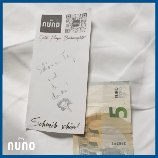 It´s reviewtime 
Wir werten das mal hier als eine positive Hotelbewertung ⭐⭐⭐⭐⭐ Vielen Dank lieber Hotelgast aus Zimmer 703 vom 18. August 🧡 Unser Housekeeping hat sich sehr freut 🙏🏼 und auch wir freuen uns immer sehr über Eure Bewertungen und so aufmerksame Gäste! 
Kommt uns besuchen - wir freuen uns auf Euch 🧡 
We consider this to be a positive hotel review ⭐⭐⭐⭐⭐ Thank you very much, dear hotel guest from room 703 on August 18 🧡 Our house keeping crew was very pleased 🙏🏼 and we are always delighted to receive your reviews and appreciate such attentive guests! 
Come visit us – we look forward to seeing you 🧡 
#happyguests #hotelgast #hotelsuche #booknow (link in bio) #hotelreview #nunohotelköln #nuno #nunohotel #goldhotel #köln #cologne #visitcologne #citytrip #kölnhotel #kölncitiy #cityhotel #citycenterhotel #hotelstay #reviews #hotelbewertung #holidaycheck