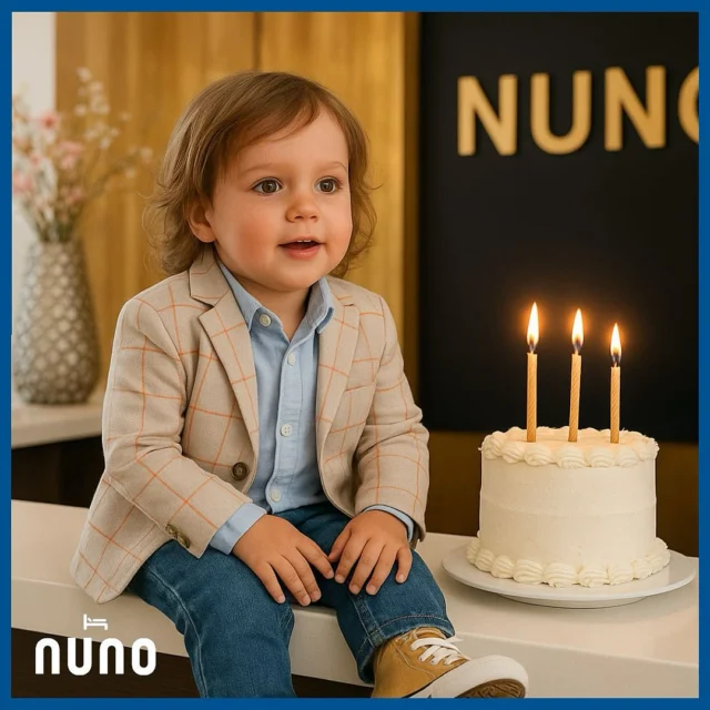 Das NUNO wird heute 3 Jahre alt. 🎂🎈🥳Natürlich gibt es unser Hotel am Barbarossaplatz schon viel länger; genauer gesagt, seit 1962. Es hieß u.a. Ambassador und Ibis, und seit dem 1. September 2022 heißt unser Goldstück NUNO✨. Lasst ein paar Glückwünsche da🫶🏼 
NUNO is turning 3 today. 🎂🎈🥳 Of course, our hotel on Barbarossaplatz has been around for much longer; since 1962, to be precise. It has been called Ambassador and Ibis, among other names, and since 1 September 2022, our gem has been called NUNO✨. Leave us your congratulations🫶🏼 #happybirthday #anniversary #nuno #nunohotel #goldhotel #booknow (link in bio)  #köln #visitcologne #cologne #cityhotel #citycenterhotel #hotelköln #businesstrip #familytrip #citiytrip #hotelsuche  #youarewelcome #willkommen #kwartierlatäng #verliebtinköln #kölnliebe
