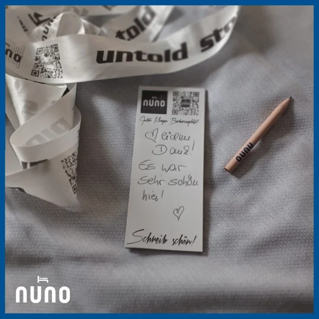 Unsere NUNO Zettelblocks entwickeln sich immer mehr zum neuen „Hotelbewertungsportal“📝. Und, seien wir einmal ehrlich: Im digitalen Zeitalter sind Bewertungen online zwar praktisch (und notwendig), doch diese persönliche Note ist einfach viel charmanter 🫶🏼. Herzlichen Dank, lieber Gast aus Zimmer 604 (Abreise Freitag, 31.11.).🧳 
Kommt uns besuchen 🧡 Wir freuen uns auf Euch🧡 
Our NUNO notepads are increasingly becoming the new ‘hotel review portal’📝. And, let’s be honest: in the digital age, online reviews are practical (and necessary), but this personal touch is simply much more charming 🫶🏼. Many thanks, dear guest from room 604 (departure Friday, 31 November).🧳
Come visit us 🧡 we look forward to seeing you 🧡 
#happyguests #hotelgast #hotelsuche #booknow (link in bio) #hotelreview #nunohotelköln #nuno #nunohotel #goldhotel #köln #cologne #visitcologne #booknow (Link in Bio) #businesstrip #businesstravel #citytrip #kölnhotel #travelcologne #kölncitiy #cityhotel #citycenterhotel #hotelstay #reviews #hotelbewertung #hotelköln #bookingcom #tripadvisor #holidaycheck