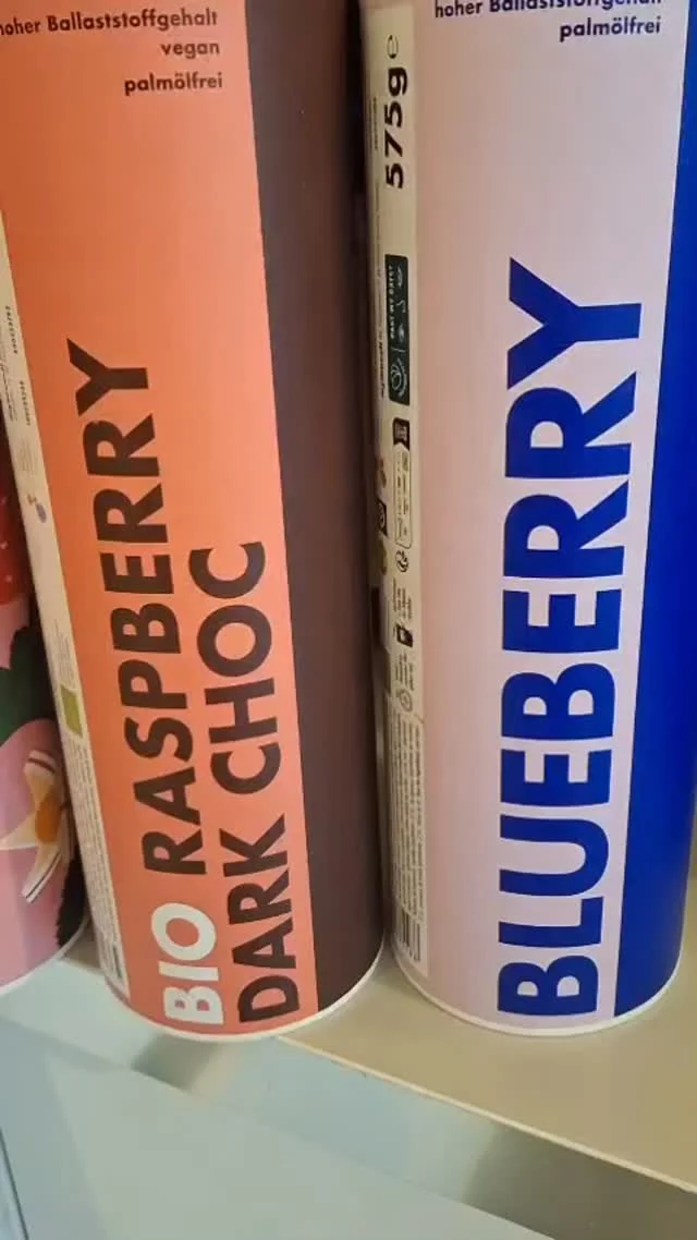 Müslibar am Sonntagmorgen: Challenge accepted 😄
Schoko? Beere? Vegan? Ich nehm einfach alles! 🥣✨ 
Kommt uns besuchen 🧡 unser Frühstück ist voll toll 🙃 
Muesli bar on Sunday morning: Challenge accepted 😄 
Chocolate? Berries? Vegan? I’ll take everything! 🥣✨
Come and visit us 🧡 best breakfast vibes inclusively ☕️✨
@mymuesli #Frühstücksglück #bio #Hotelfrühstück #nuno #nunohotel #goldhotel #cityhotel #hotelköln #hotelbreakfast #citytrip #booknow (link in bio) #citycenterhotel #businesstrip #weekendtrip #kwartierlatäng #mymuesli